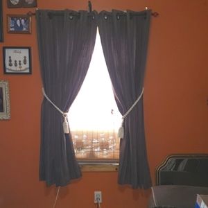 2 pair of curtains